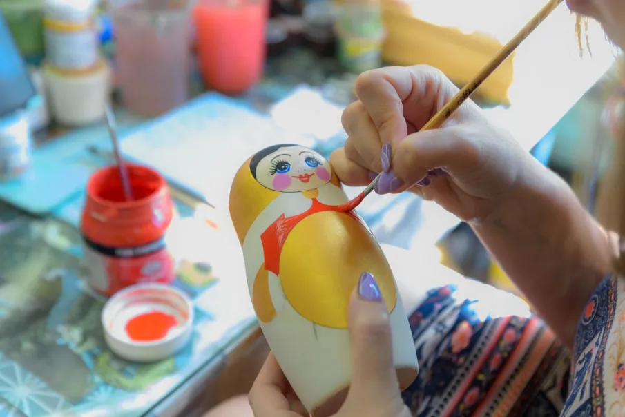 Почти 51,5 млн рублей из регионального бюджета направили на поддержку нижегородских предприятий народных художественных промыслов в 2025 году